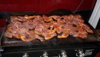 gas-griddle-cooking-food