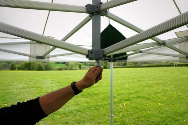 mobile-catering-gazebo-handle