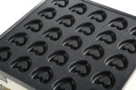 Infernus INF-H25 non-stick heart-shaped waffle plate close-up